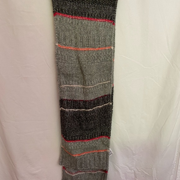 Scarf - Picture 2 of 4